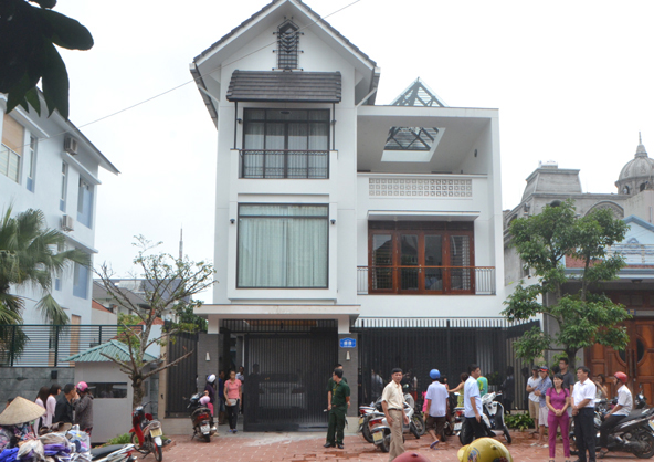 Chị gái hại chết em trai cùng mẹ khác cha rồi tự tử: Gia đình sống rất hạnh phúc - 1