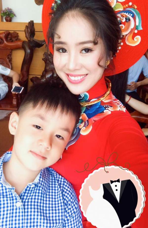 Lê Phương đưa con trai Cà Pháo về dự đám cưới ở quê chồng - 1