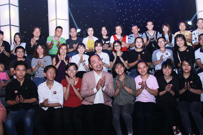 Tiến Luật bất ngờ làm MC Thách Thức Danh Hài, bị Trấn Thành - Trường Giang “chặt chém” - 3