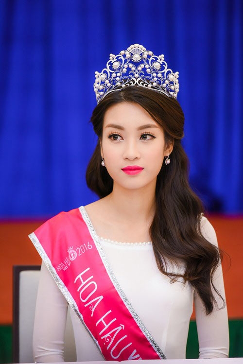 Xôn xao tin đồn Hoa hậu Mỹ Linh sẽ đại diện Việt Nam tham dự Miss World 2017 - 1