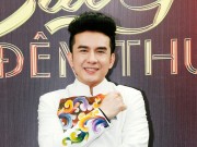 Làng sao - “Ông bố đẹp trai” Đan Trường chia sẻ bí quyết chăm con trong hậu trường