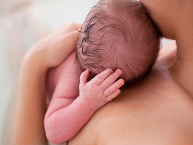 Cứt trâu ở trẻ sơ sinh xuất hiện khi nào và cách chữa trị triệt để nhất