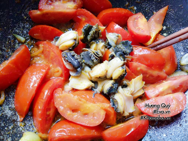 Tuyệt chiêu nấu bún ốc sườn sụn thơm lừng góc bếp đãi cả nhà bữa sáng cuối tuần - 4