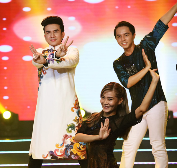 Ngọc Sơn ngẫu hứng nhảy cùng học trò khiến khán giả amp;#34;phát cuồngamp;#34; - 5