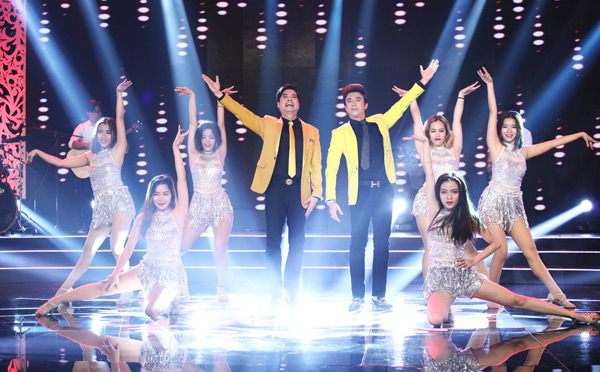 Ngọc Sơn ngẫu hứng nhảy cùng học trò khiến khán giả amp;#34;phát cuồngamp;#34; - 4