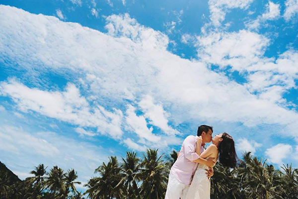 amp;#34;Tan chảyamp;#34; với bộ ảnh ngọt ngào nhân 5 năm ngày cưới của Di Băng và chồng đại gia - 9