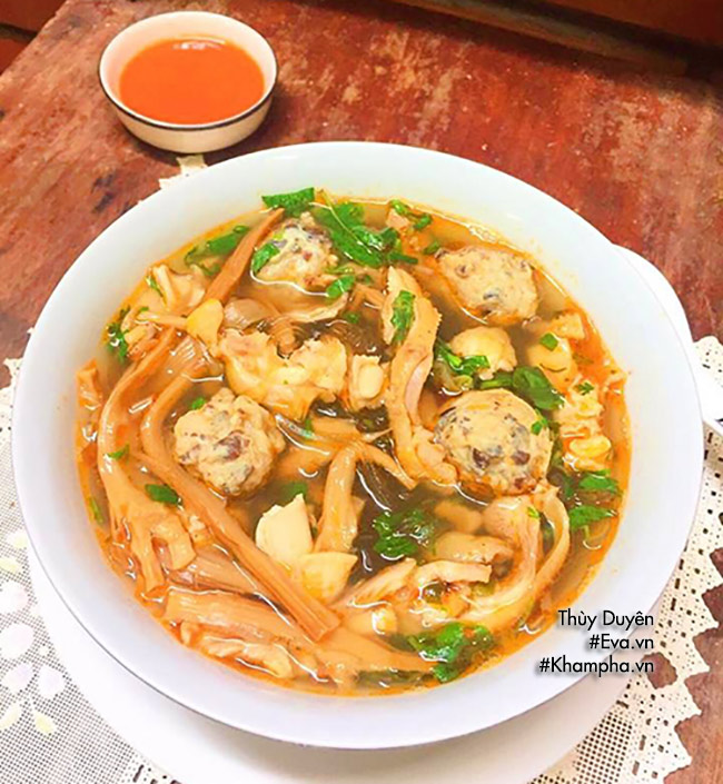 Tự nấu miến gà măng mọc cho bữa sáng ngon khó cưỡng - 17