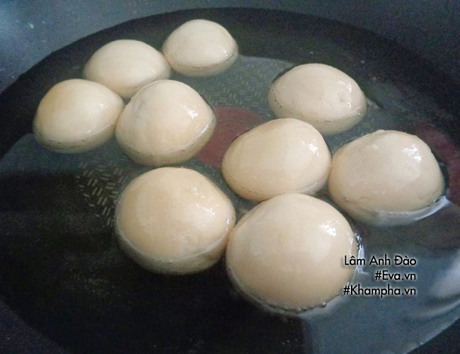 Cách làm bánh rán nhân đậu xanh thơm ngon đơn giản tại nhà - 7