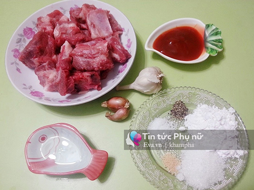 Bật mí 2 cách làm sườn xào chua ngọt đúng chuẩn màu đẹp, thịt mềm tốn cơm vô cùng - 1