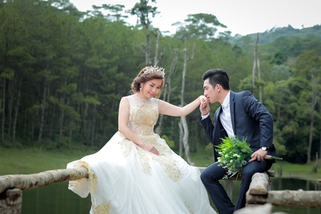 Chồng cũ Phi Thanh Vân khoe ảnh cưới ở Đà Lạt với vợ thứ ba - 4