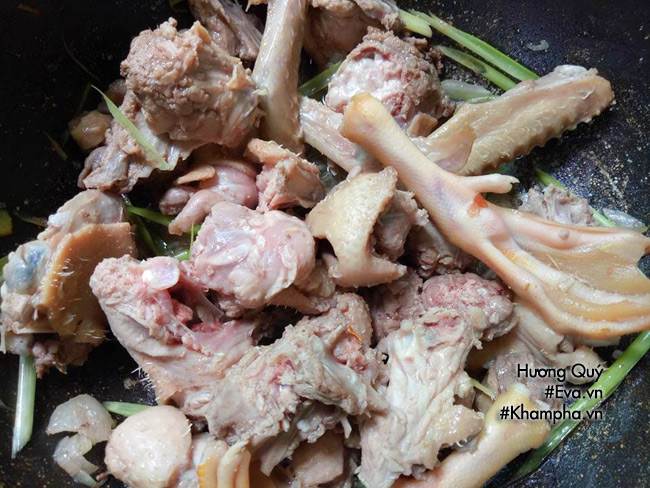 Thịt vịt hầm khoai sọ rau rút hấp dẫn cho ngày cuối tuần có mưa - 2