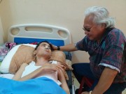 Làng sao - Diễn viên Nguyễn Hoàng sức khỏe ngày càng yếu, không nhận ra bạn thân khi đến thăm