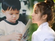 Làng sao - Vừa đăng quang, tân Hoa hậu chuyển giới Thái Lan tung loạt ảnh xinh đẹp từ bé