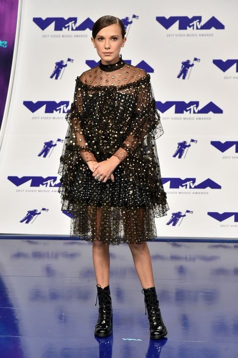 Vắng bóng Taylor Swift, Katy Perry và Nicki Minaj amp;#34;kèn cựaamp;#34; váy áo tại VMAs 2017 - 8