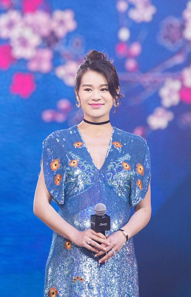 Phàn nàn vì mũi ngày càng to tướng, Hồ Hạnh Nhi amp;#34;đổ tạiamp;#34; mang bầu 8 tháng - 2