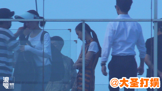 Phàn nàn vì mũi ngày càng to tướng, Hồ Hạnh Nhi amp;#34;đổ tạiamp;#34; mang bầu 8 tháng - 6