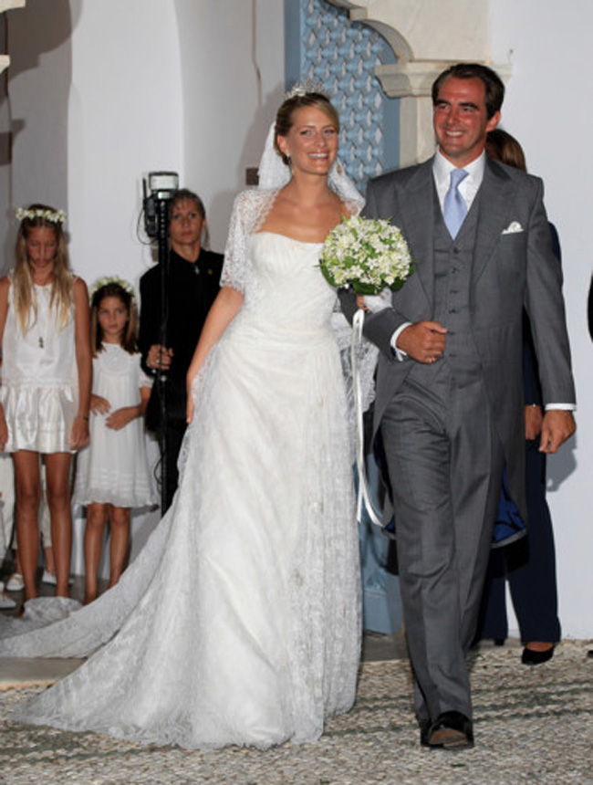 Công chúa Tatiana Blatnik, Hy Lạp đã chọn váy cưới của NTK người Tây Ban Nha Angel Sanchez trong ngày trọng đại nhất cuộc đời.
