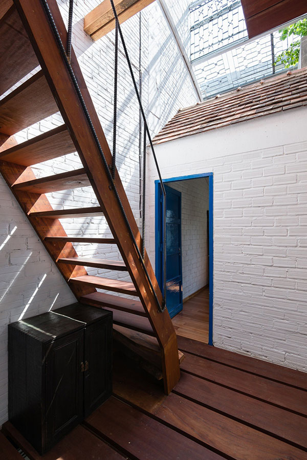 Căn nhà Sài Gòn bên ngoài lụp xụp, bên trong chẳng khác “thiên đường” - 19