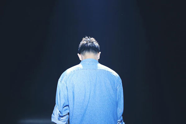 Xót xa khi thấy căn bếp amp;#34;ổ chuộtamp;#34; nơi Đông Hùng sinh sống ở Sài Gòn - 7