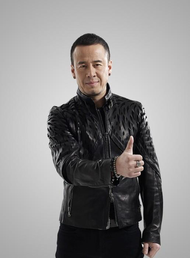 Ngôi sao 24/7: Tối muộn, Chung Hân Đồng đeo khẩu trang đến viện thẩm mỹ đại tu nhan sắc - 3