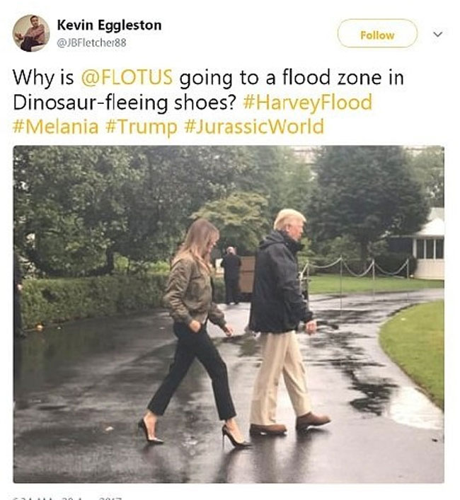 Đệ nhất phu nhân Mỹ Melania Trump bị mắng oan vì đi giày cao gót tới thăm vùng siêu bão - 3