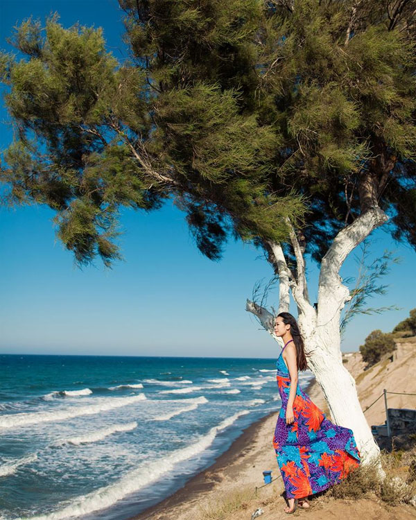 Sao Việt 24h: Tuấn Hưng đắm đuối hôn vợ 9x, đáp trả sự soi mói của dư luận - 5