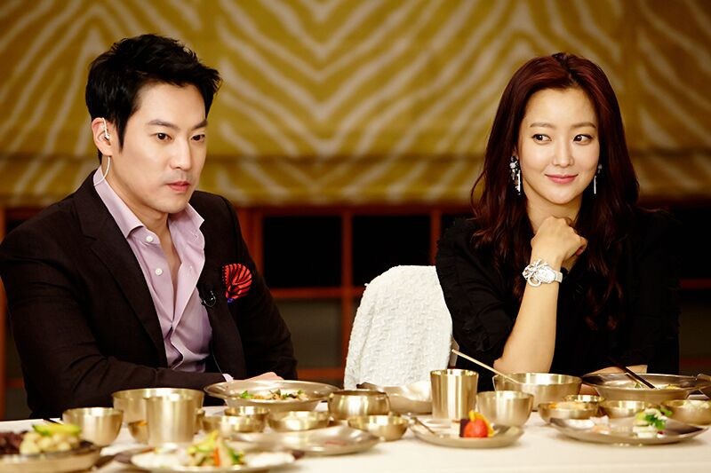 Ngôi sao 24/7: Được hỏi chuyện nếu chồng ngoại tình, Kim Hee Sun nói: amp;#34;Tôi sẽ giết cả haiamp;#34; - 1