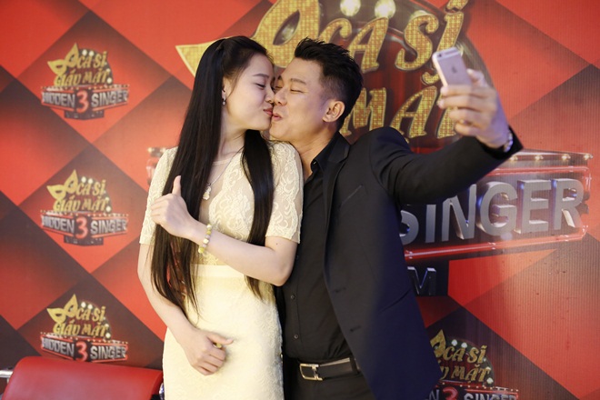 Biến mất quá lâu trước khán giả, Vân Quang Long lộ diện cùng vợ đẹp sau 15 năm kín tiếng - 2