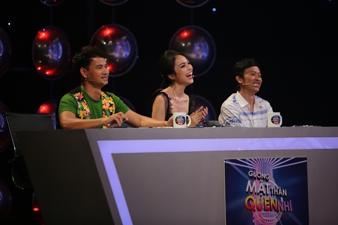 Phản ứng của Hoài Linh khi bị Xuân Bắc chê xấu trai - 3