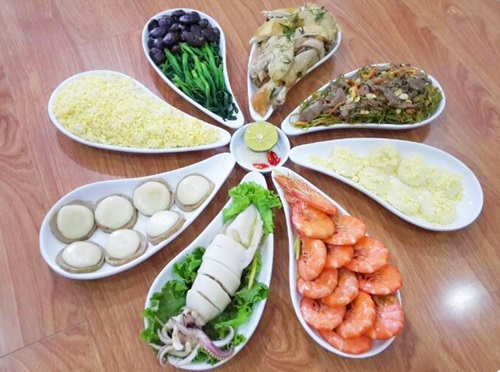 Chị em chia sẻ mâm cỗ cúng Rằm trên mạng xã hội - 5