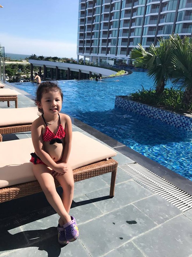 Jennifer Phạm hạnh phúc bên chồng đại gia và hai thiên thần nhỏ dịp lễ 2/9 - 3