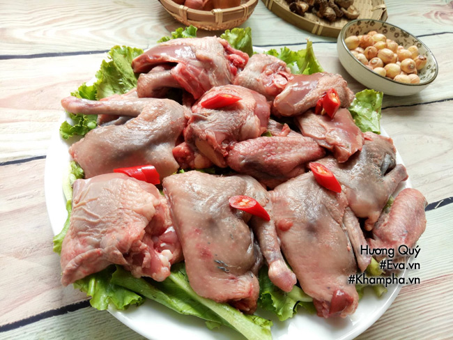 Cuối tuần làm bồ câu hầm nấm thơm ngọt bồi bổ cho cả nhà - 2