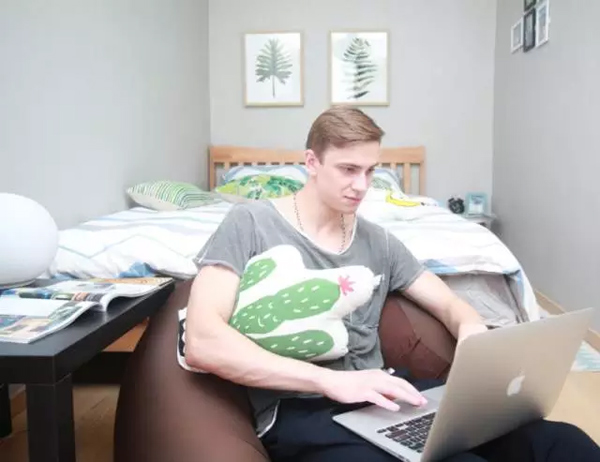 Thuê phải nhà vừa bẩn vừa tối, chàng hotboy quyết ra tay sửa lại đẹp mỹ mãn - 12