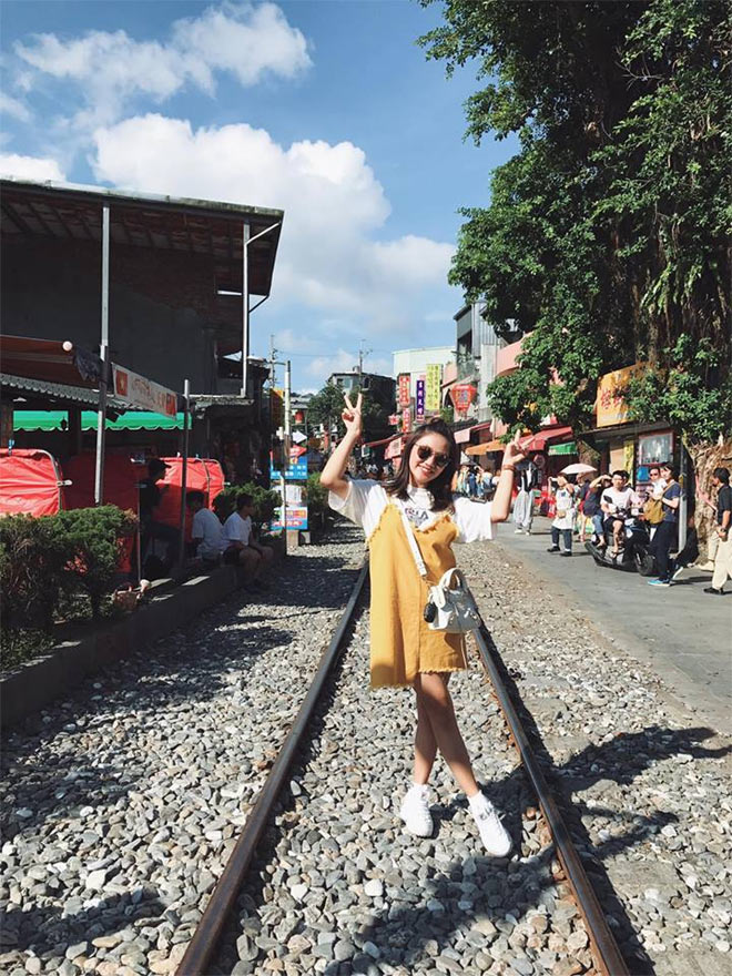 Sao Việt 24h:  Con trai Hồ Ngọc Hà mới 6 tuổi đã được khen amp;#34;biết điềuamp;#34; - 8