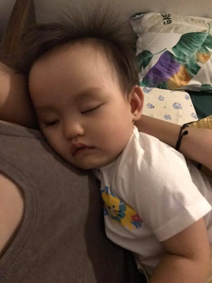 Sao Việt 24h:  Con trai Hồ Ngọc Hà mới 6 tuổi đã được khen amp;#34;biết điềuamp;#34; - 16