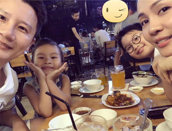 Sao Việt 24h: Á hậu Thụy Vân nhập viện giữa lúc dàn sao tưng bừng đi hội - 15