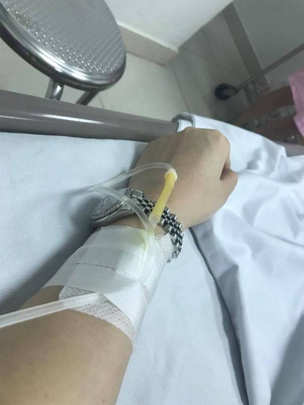 Sao Việt 24h: Á hậu Thụy Vân nhập viện giữa lúc dàn sao tưng bừng đi hội - 1