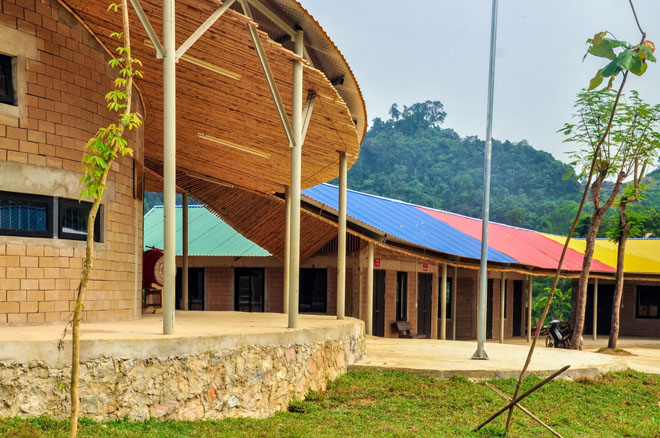 Trường tiểu học của GS Ngô Bảo Châu: Bông hoa nở rộ giữa núi rừng Lũng Luông - 5