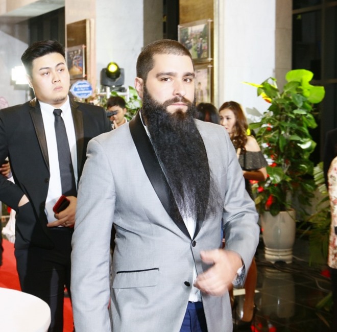 Xôn xao việc đạo diễn amp;#39;Kong: Skull Islandamp;#39; bị hành hung tại quán bar ở TP.HCM - 3