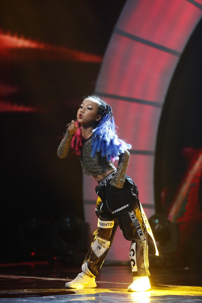 Lại Văn Sâm sửng sốt với cậu bé tính nhẩm siêu phàm, thích ăn gỉ mũi, “4 đời bạn gái” - 14