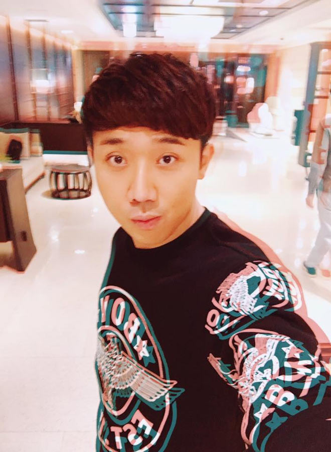 Sao Việt 24h: Vy Oanh gác nỗi nhớ sân khấu, quyết ở nhà chăm con gái cưng xinh yêu - 9