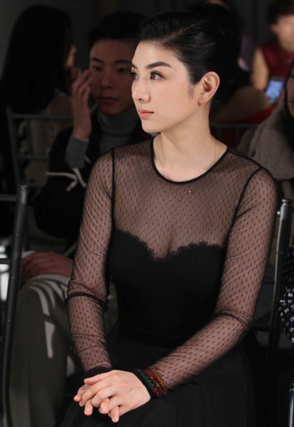 Phẫu thuật thẩm mỹ thất bại sao Hoa ngữ khổ cực tìm về nhan sắc ban đầu - 8