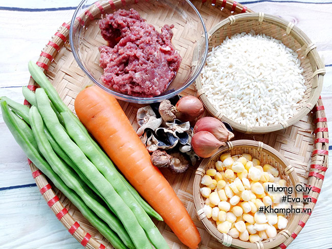 Sáng làm xôi chiên nhân thịt bằm mang đi nhanh gọn amp;#34;con kịp vào học, chồng kịp giờ làmamp;#34; - 1