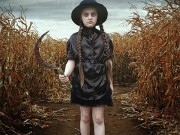 Xem & Đọc - Nếu gặp phải những đứa trẻ sau trong phim kinh dị thì ma quỷ nào cũng... chạy mất dép