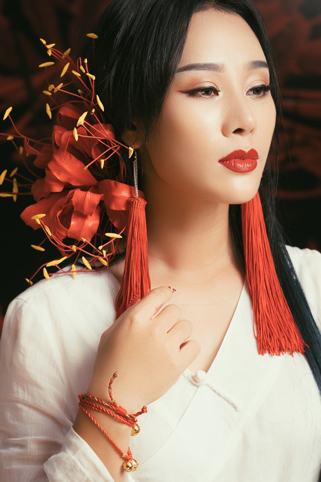 Vợ ca sĩ Việt Hoàn gây sốt khi cover nhạc phim “Tam sinh tam thế” - 3