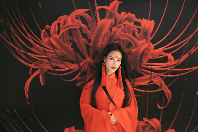 Vợ ca sĩ Việt Hoàn gây sốt khi cover nhạc phim “Tam sinh tam thế” - 7