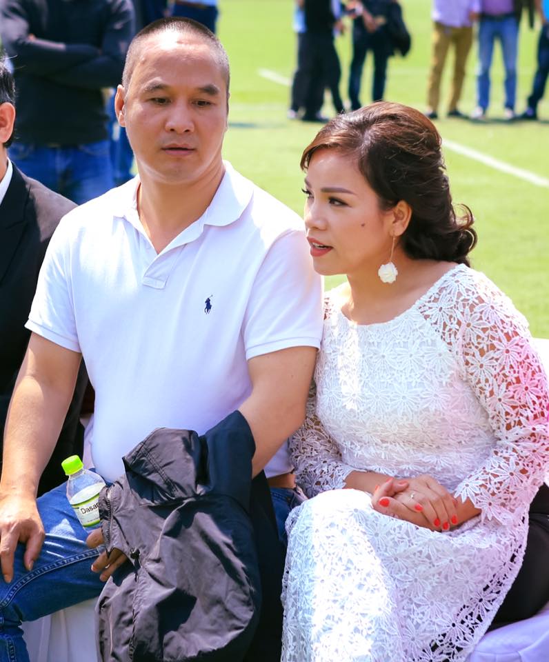 Tự truyện của người vợ cùng chồng chống ung thư: Dấu hiệu của cơn bão (Kỳ 1) - 2