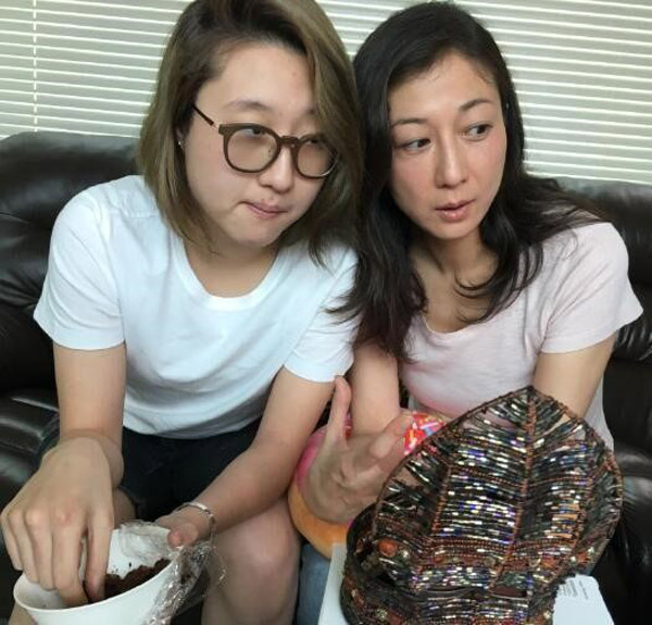 Bắt gặp amp;#34;con rơi của Thành Longamp;#34; thoải mái ôm ấp người tình đồng giới lớn hơn cả chục tuổi - 5