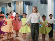 Làng sao - "Hứng bão" vì nhận là nhà giáo, Khánh Thi xót xa ví mình như "con ghẻ"