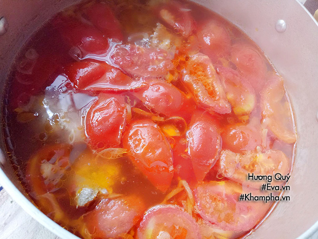 Bữa sáng no bụng với bánh đa nấu sườn non chả viên - 5